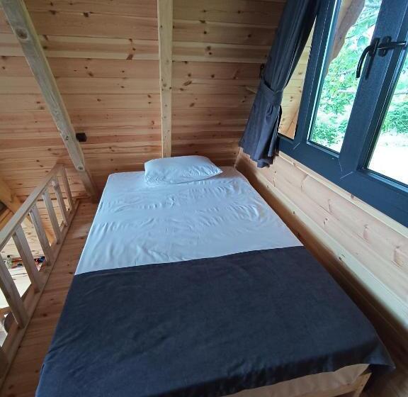 مبيت وإفطار Mira Bungalov