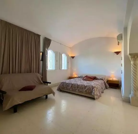 Blue Beach Hostel