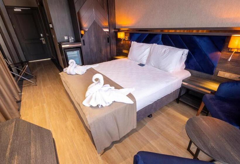 בית מלון כפרי Westdoor