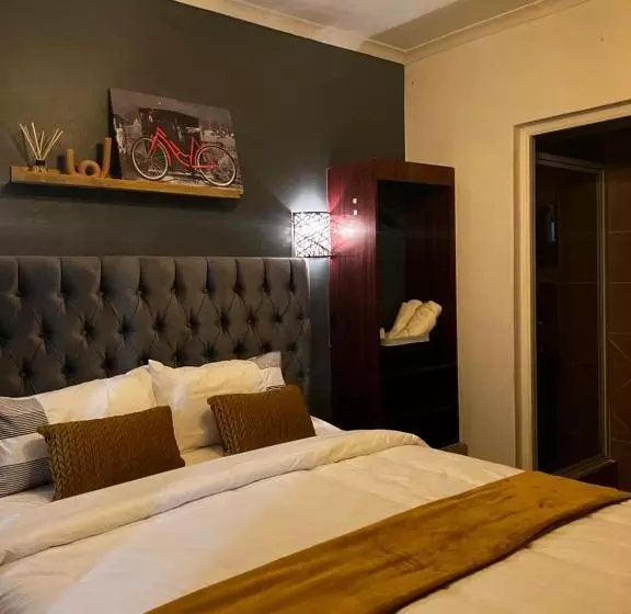 پانسیون Pebetzeluxuryairportlodge