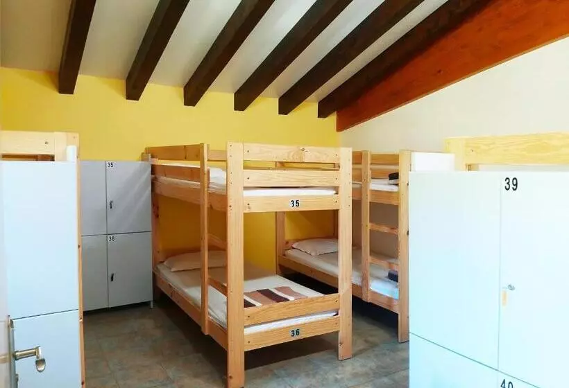 ユースホステル Amaiurko Aterpea