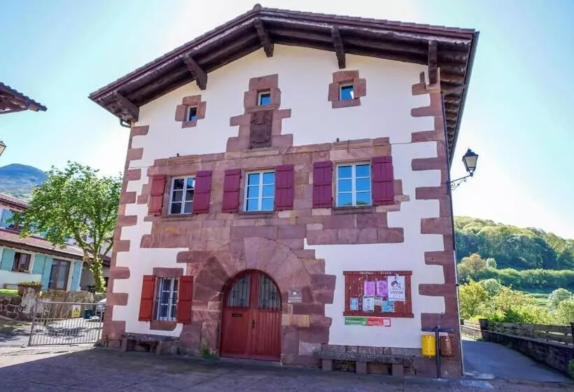 ユースホステル Amaiurko Aterpea