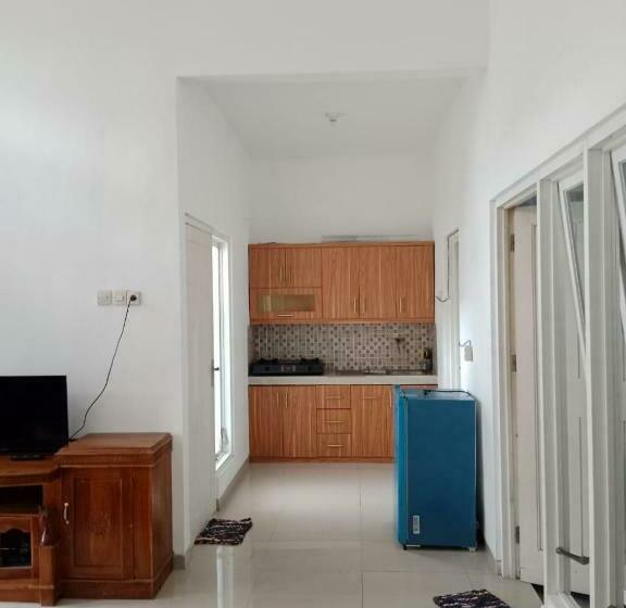 Aput Villa Residence Mutiara B7