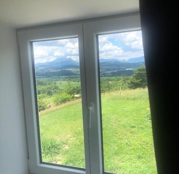 צימר Country Home With Beautiful Views