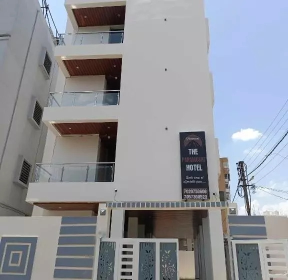 Fabhotel Paramount