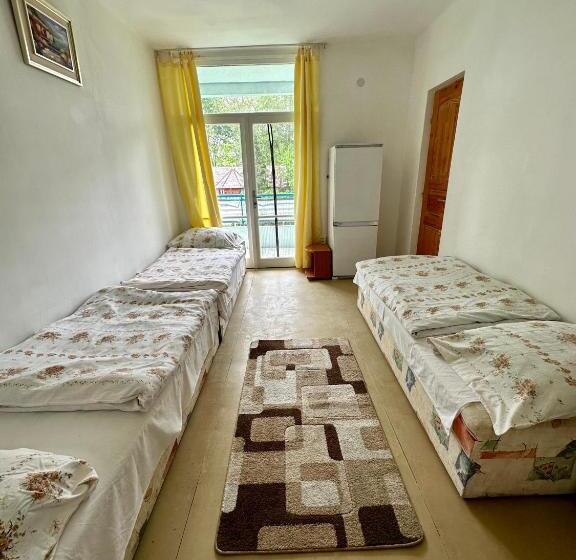 酒店 Lelle Beach Club