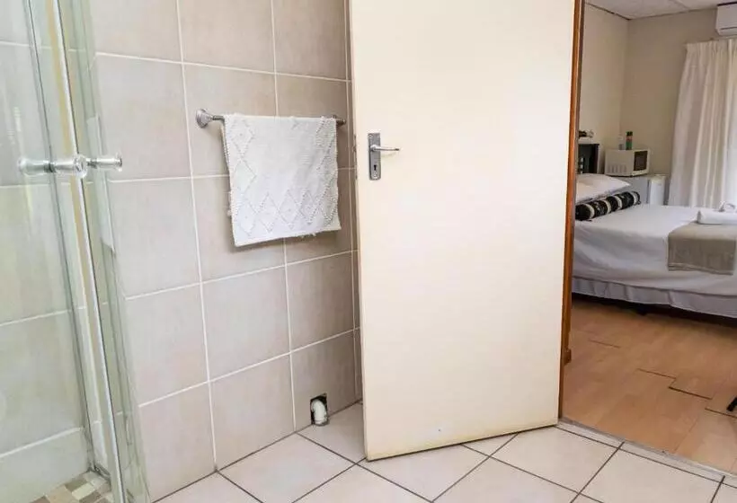 پانسیون 7a Jameson Guesthouse