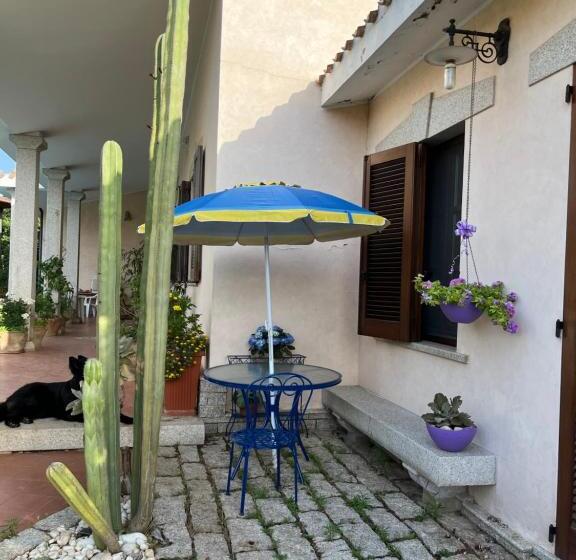 بنسيون Villa Iris