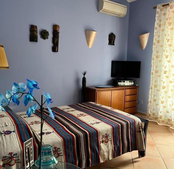 بنسيون Villa Iris