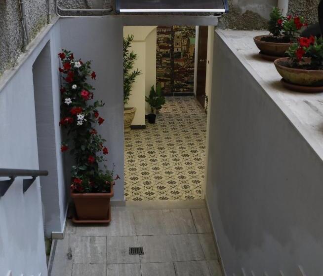 تختخواب و صبحانه Domus San Martino