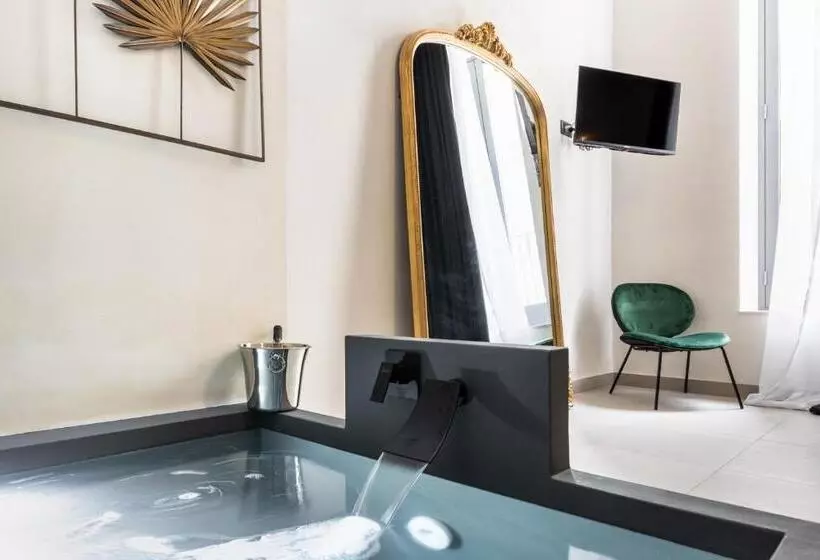 تختخواب و صبحانه Lior Apartment