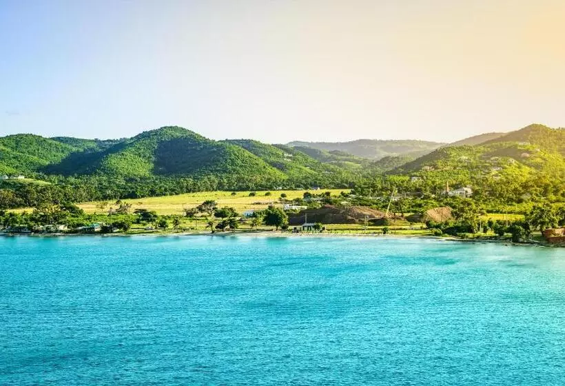 هتل Bungalows On The Bay