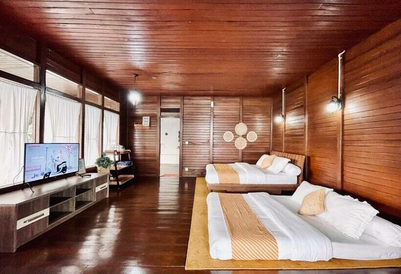 בית מלון כפרי Lazuardy Syariah Park And Villa