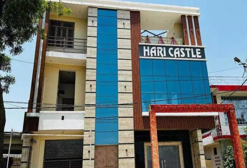 ホテル Oyo Flagship Hari Castle