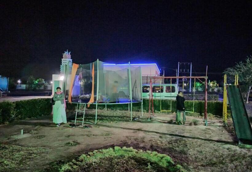 בית מלון כפרי Rann Kandhi