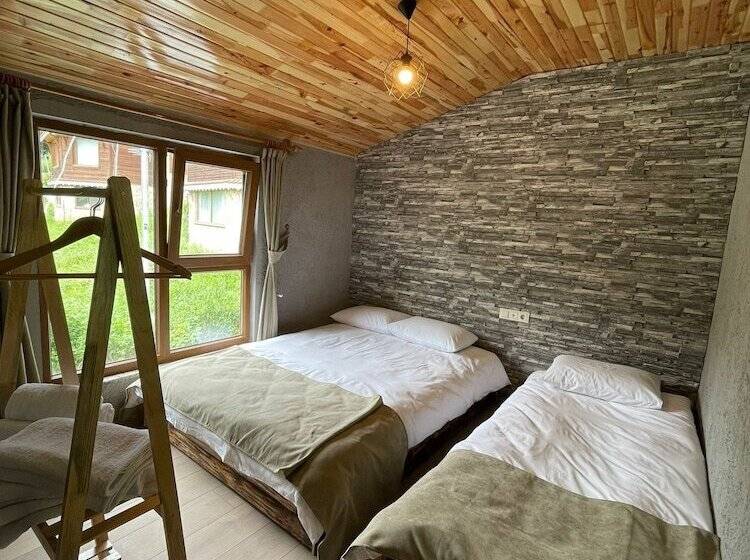 אתר נופש Bizim O Ra Küme Evleri & Bungalov