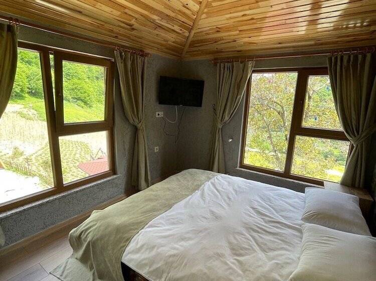 אתר נופש Bizim O Ra Küme Evleri & Bungalov