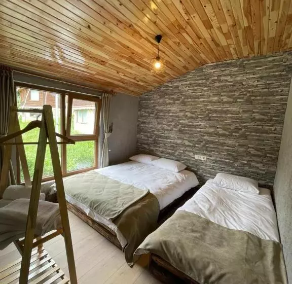 Lomakeskus Bizim O Ra Küme Evleri & Bungalov