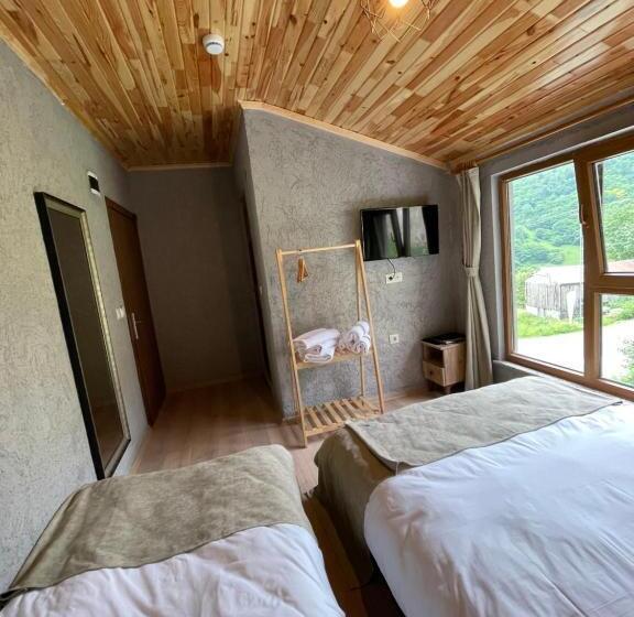 אתר נופש Bizim O Ra Küme Evleri & Bungalov