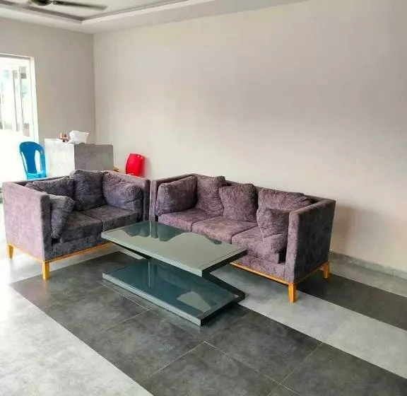 Super Oyo Flagship Hotel Nakshatra