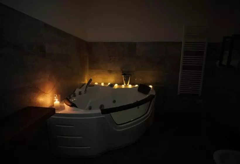 Aamiaismajoitus (B&B) Dimora La Fuga