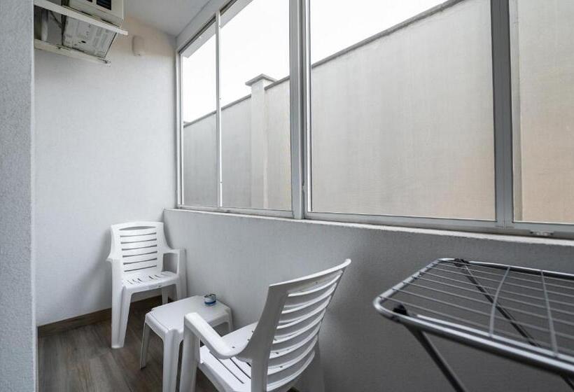 هتل Weekend Family