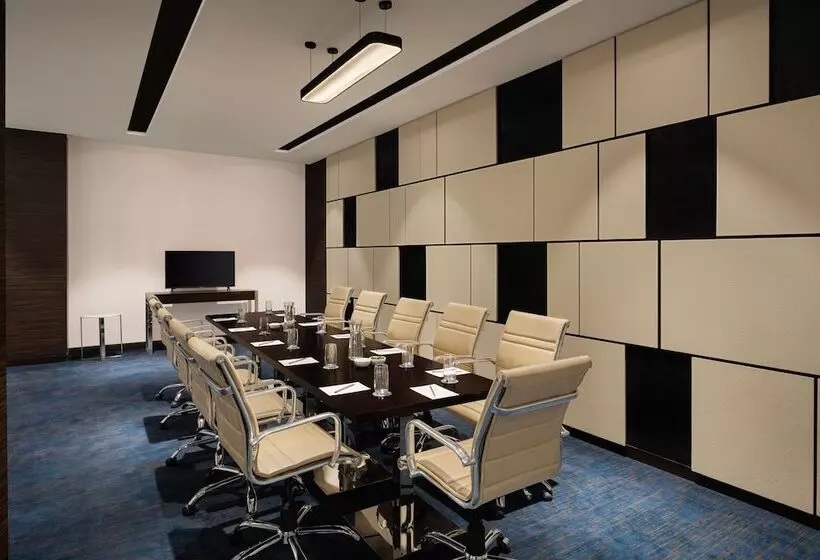 Hotelli Fairfield By Marriott Agra