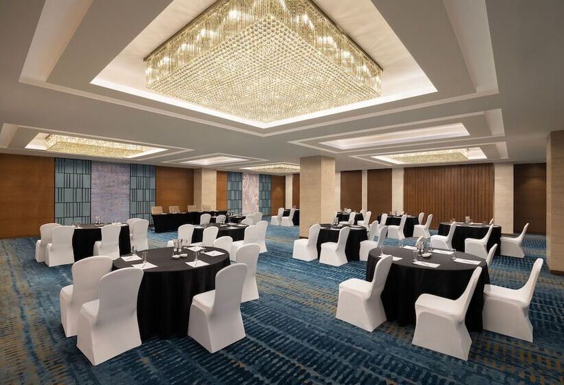 هتل Fairfield By Marriott Agra