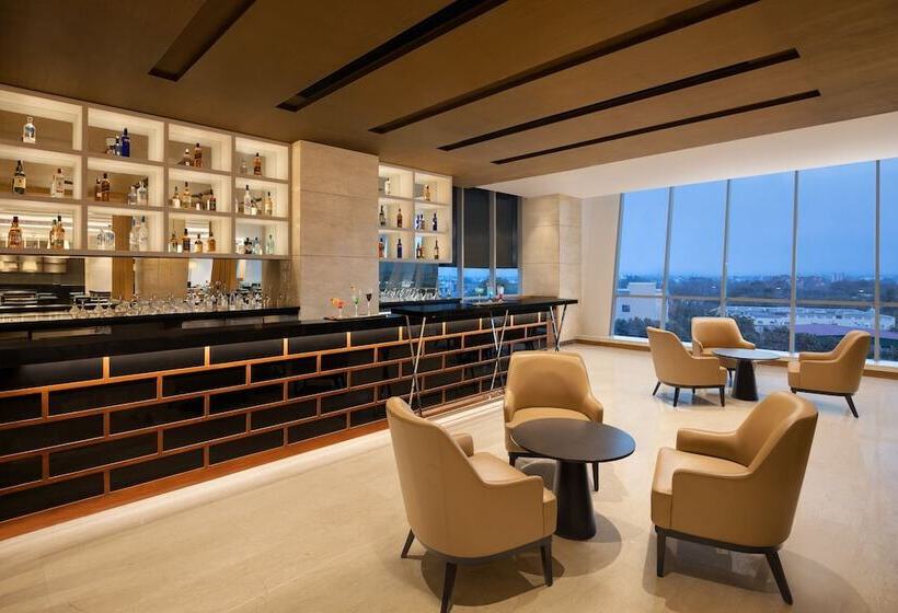 هتل Fairfield By Marriott Agra