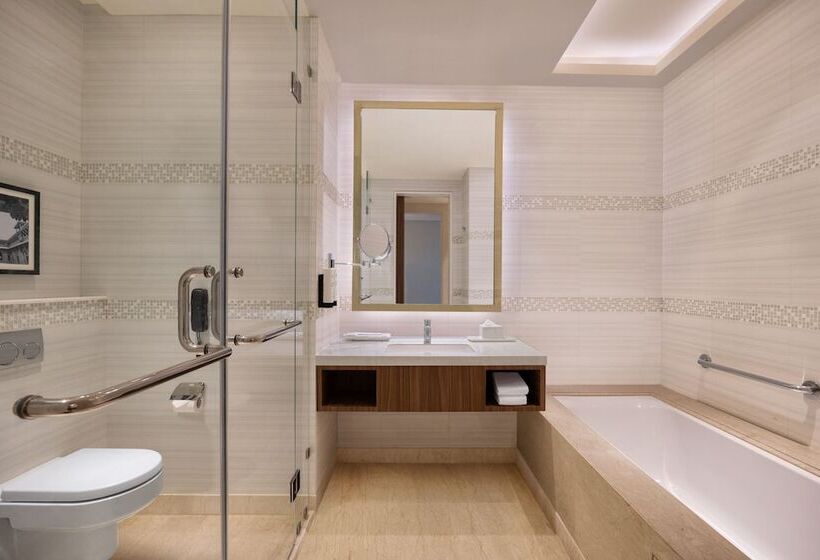 هتل Fairfield By Marriott Agra