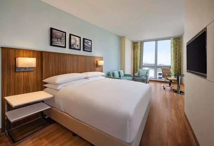 Hotelli Fairfield By Marriott Agra