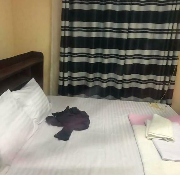 Отель Mhalo Beach Lodge