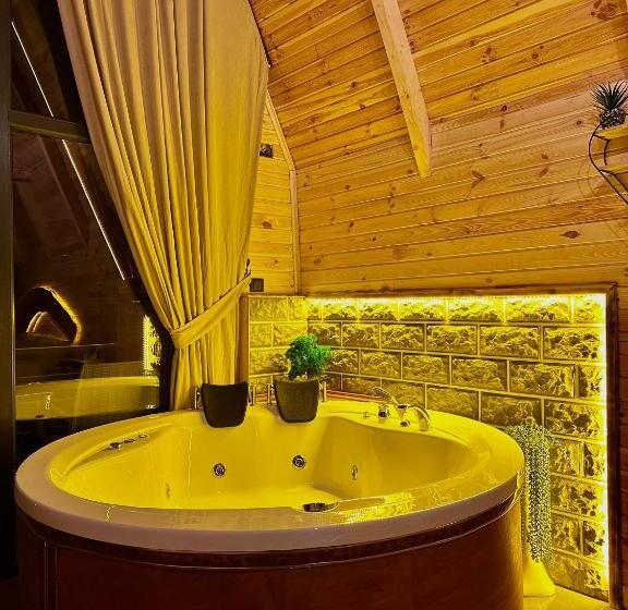 酒店 Shatobungalov