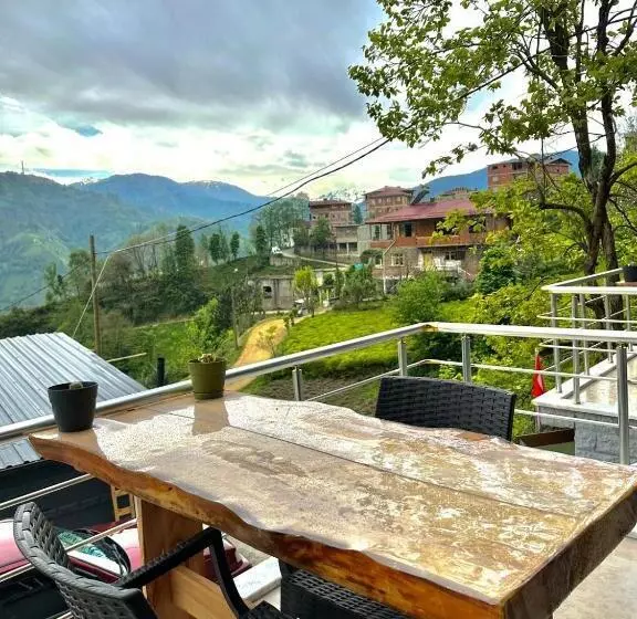 ホテル Shatobungalov