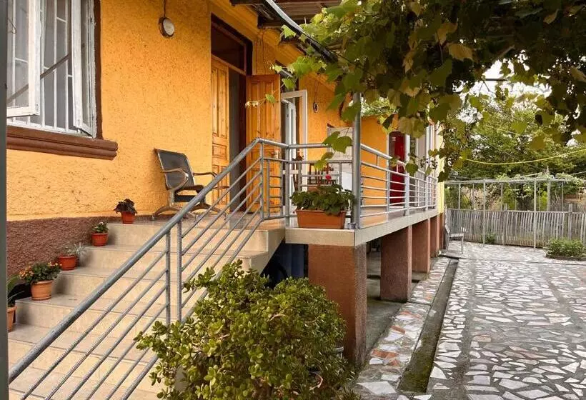 پانسیون საოჯახო სასტუმრო დეა