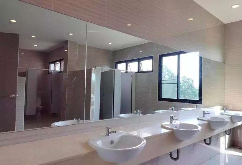 ホテル ศูนย์อบรม Greatland Glamping Khao Yai Resort