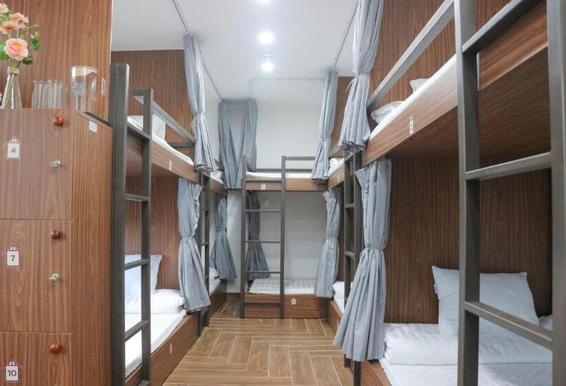 هتل Là Nhà Homestay Huế