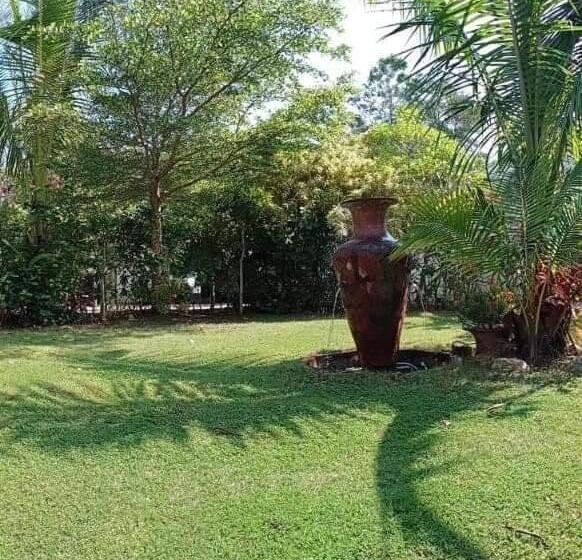 Hotelli Mem Homestay