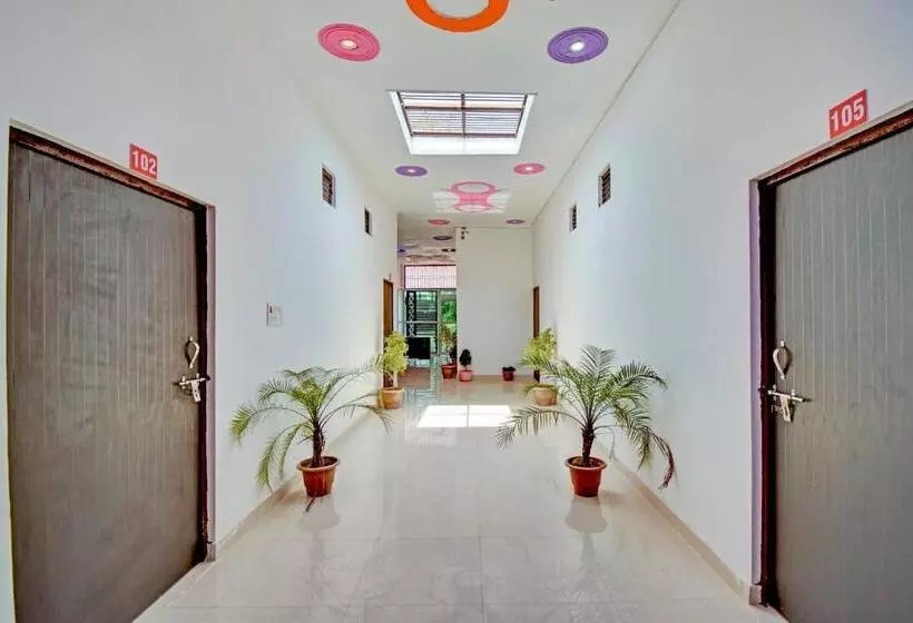 Hotelli Oyo Flagship Highway Suites