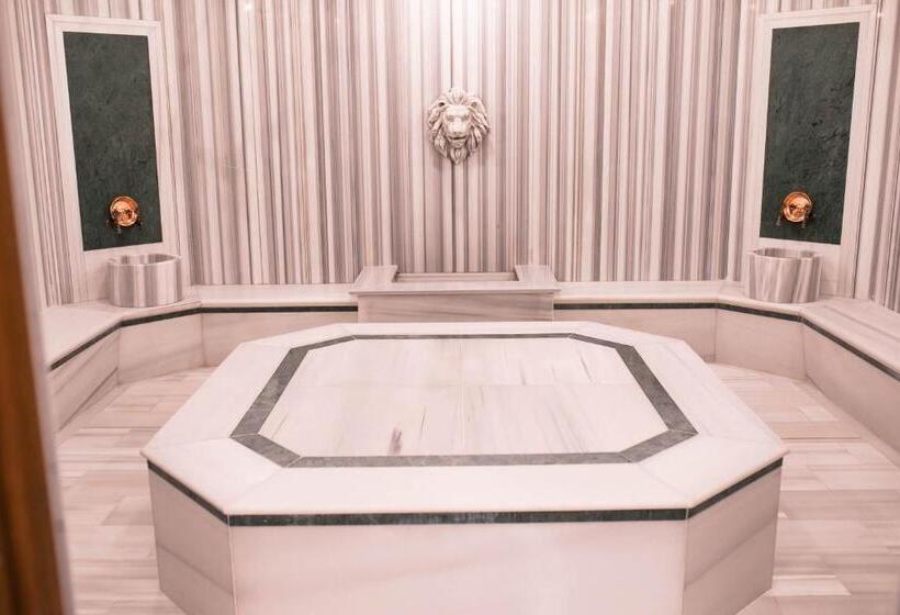 The Green Oasis Otel Spa