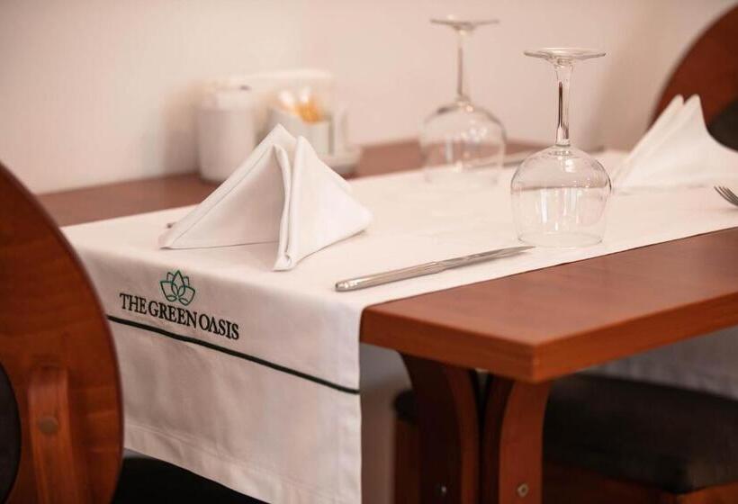 The Green Oasis Otel Spa