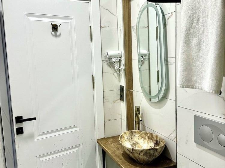 Newalla Hotel Old City