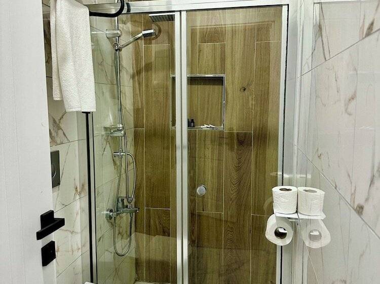 Newalla Hotel Old City