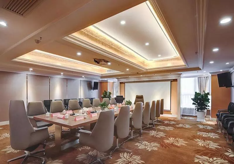 Vienna International Hotel Wuxi Huishan Yanqiao Metro Station