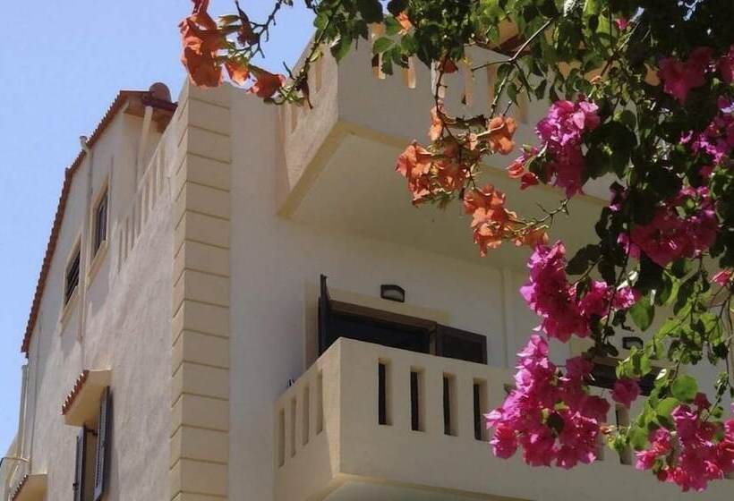 Asterias Studios & Apartments