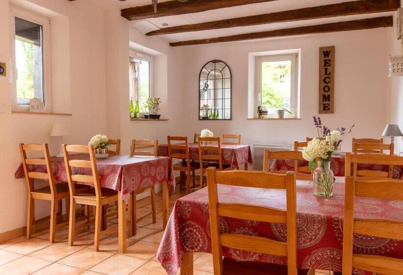 ベッドアンドブレックファースト Chambres D Hôtes Le Domaine Des Remparts