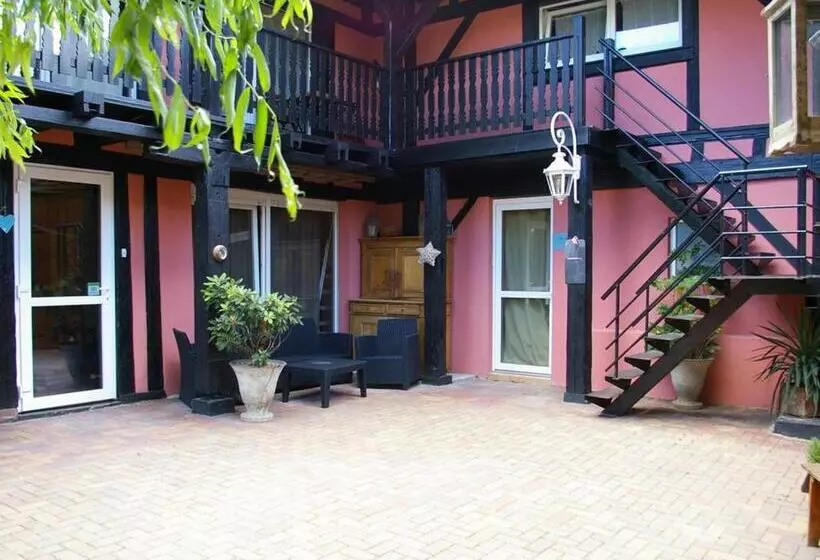 ベッドアンドブレックファースト Chambres D Hôtes Le Domaine Des Remparts