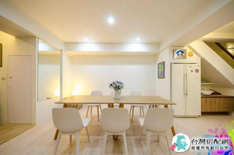 تختخواب و صبحانه Together House