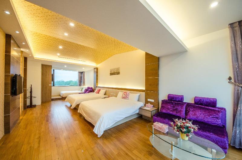 تختخواب و صبحانه Together House