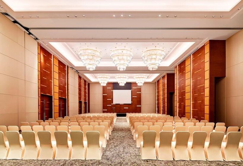 Hotel Aloft Dynamic Town